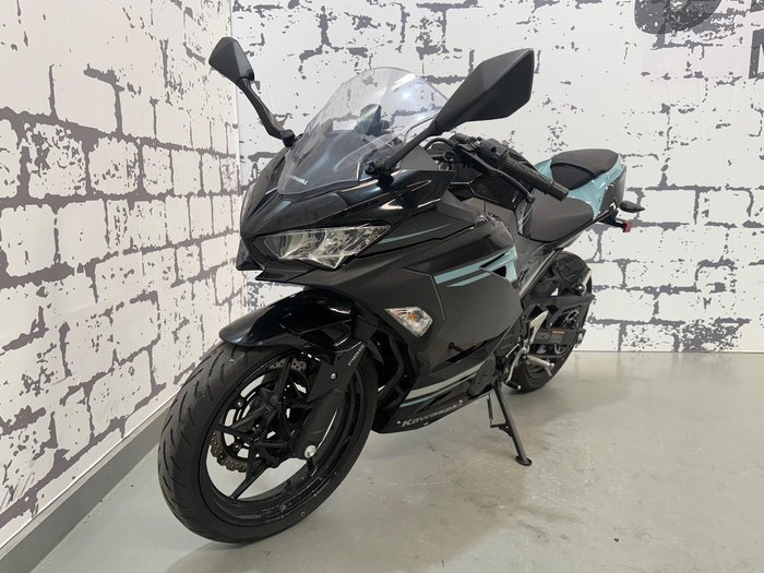 2020 Kawasaki Ninja 400 (EX400G) Ninja Black