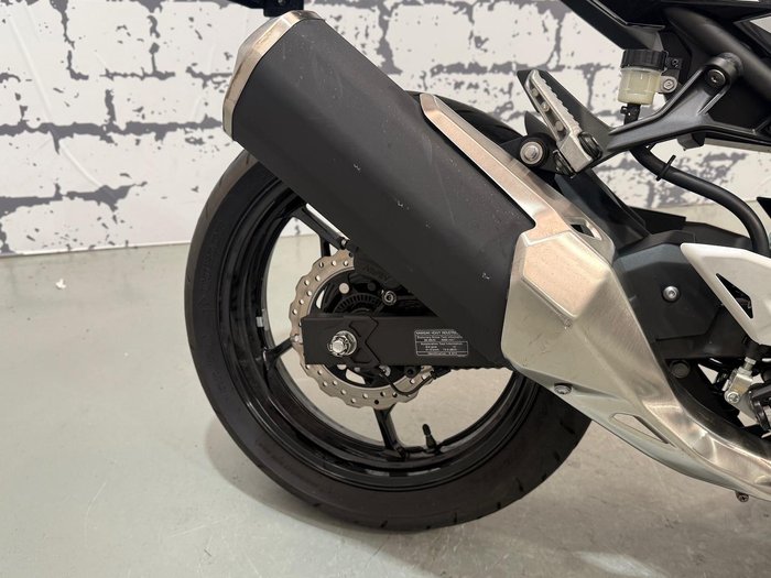 2020 Kawasaki Ninja 400 (EX400G) Ninja Black