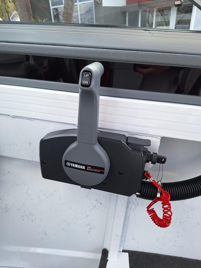 2025 QUINTREX 481 Fishabout