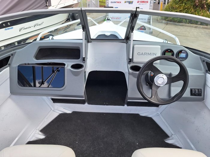 2025 QUINTREX 481 Fishabout