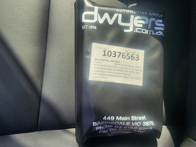 2022 Toyota HiLux SR5