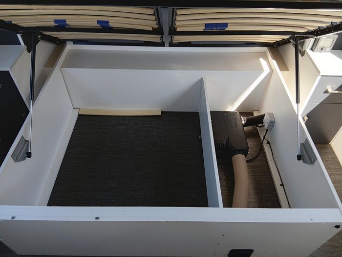 2017 New Age Caravans Manta Ray Mr19er 20'8