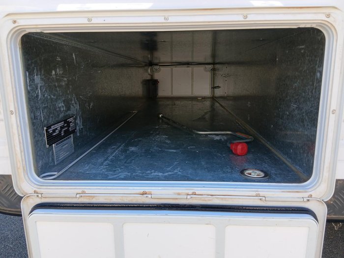 2017 New Age Caravans Manta Ray Mr19er 20'8