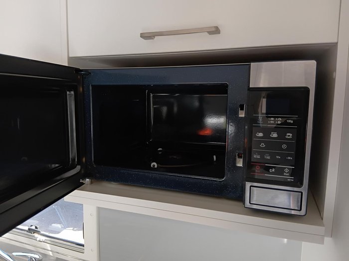 2017 New Age Caravans Manta Ray Mr19er