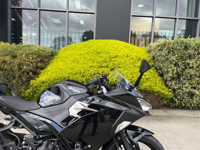 2018 Kawasaki NINJA 400 Black