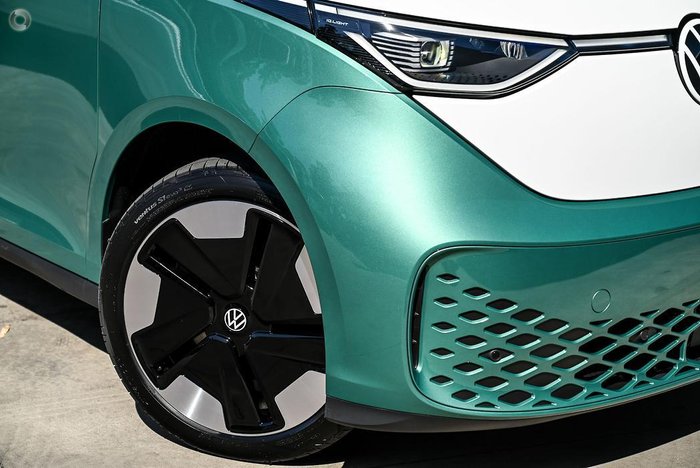 2025 Volkswagen ID. Buzz Pro BEV560