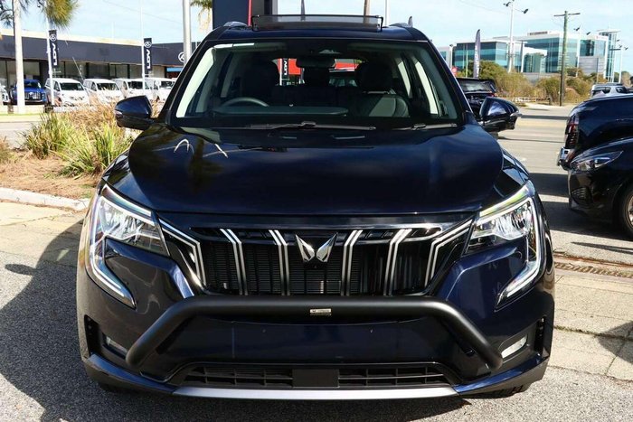 2025 Mahindra XUV700 AX7L