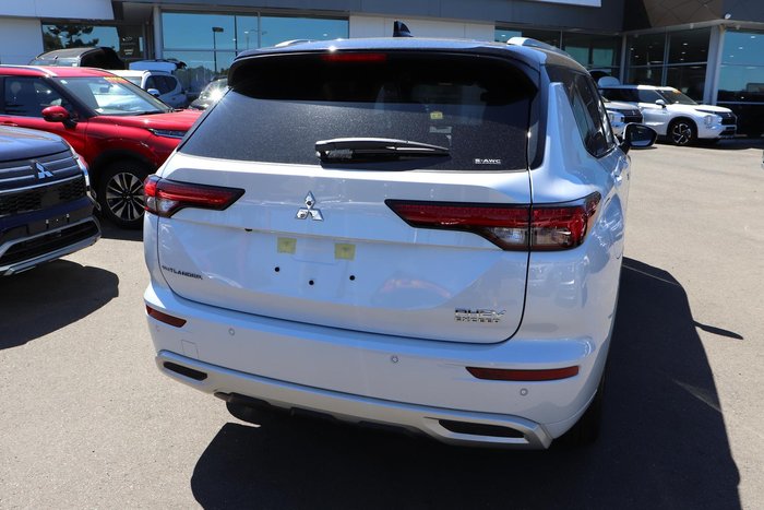 2025 Mitsubishi Outlander PHEV Exceed Tourer