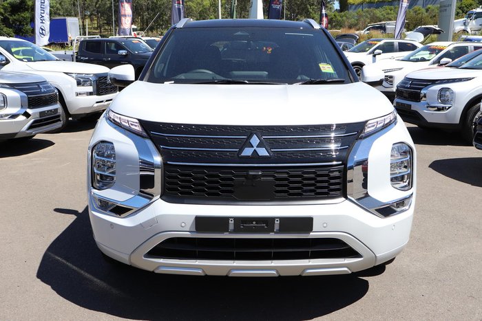 2025 Mitsubishi Outlander PHEV Exceed Tourer