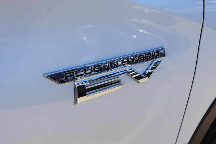 2025 Mitsubishi Outlander PHEV Exceed Tourer