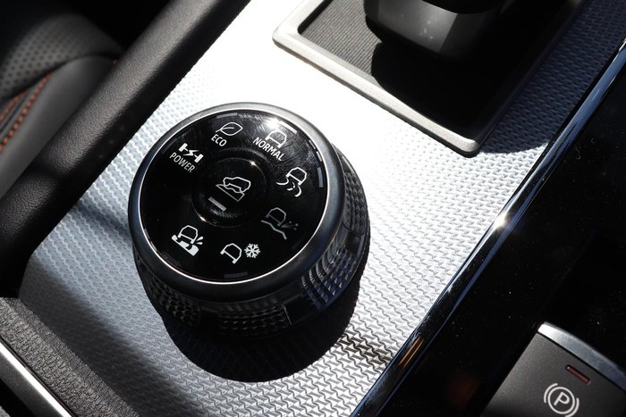 2025 Mitsubishi Outlander PHEV Exceed Tourer