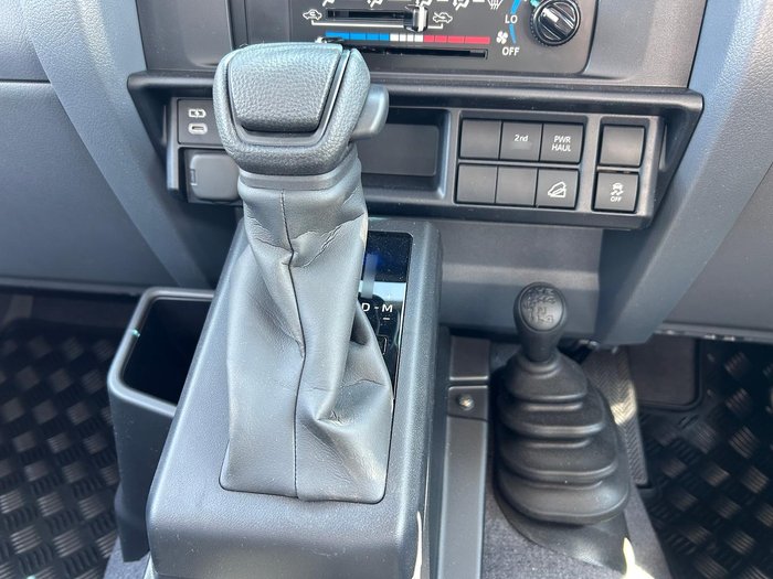 2025 Toyota Landcruiser GXL GDJL79R 4X4 Dual Range Silver Pearl