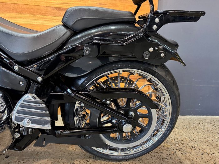 2018 Harley-davidson FXBRS BREAKOUT Black