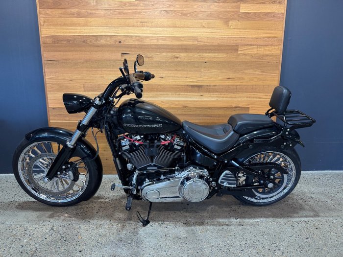 2018 Harley-davidson FXBRS BREAKOUT Black