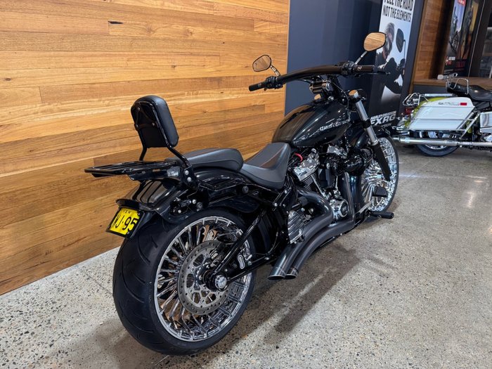 2018 Harley-davidson FXBRS BREAKOUT Black