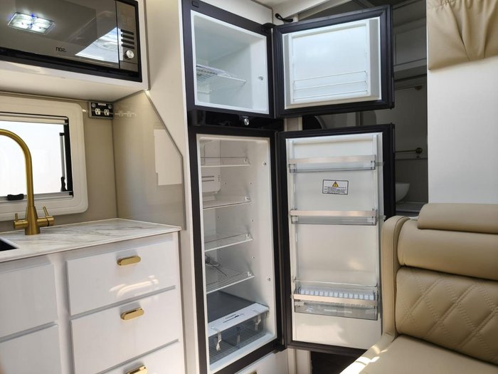 2025 JB Caravans Gator X 17'10 Front Door