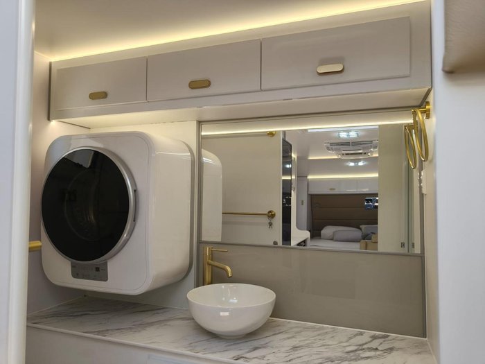 2025 JB Caravans Gator X 17'10 Front Door