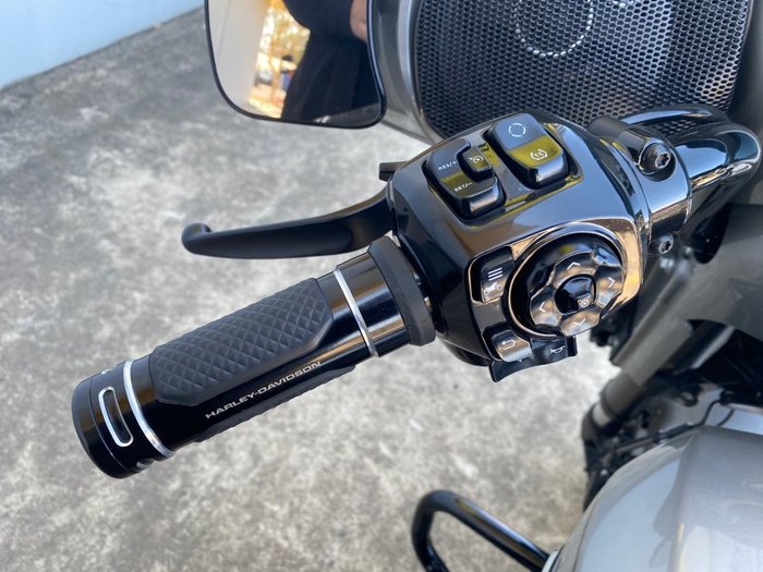 2023 HARLEY-DAVIDSON FLHXSE CVO STREET GLIDE Grey