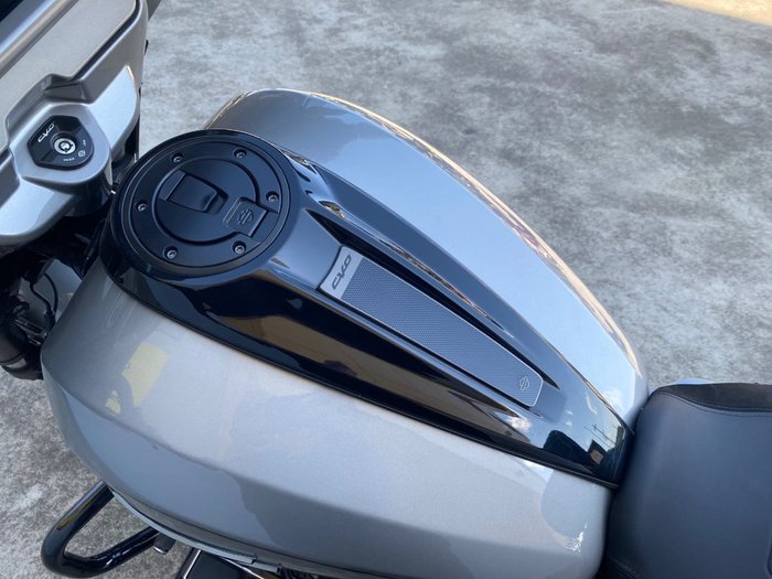 2023 HARLEY-DAVIDSON FLHXSE CVO STREET GLIDE Grey