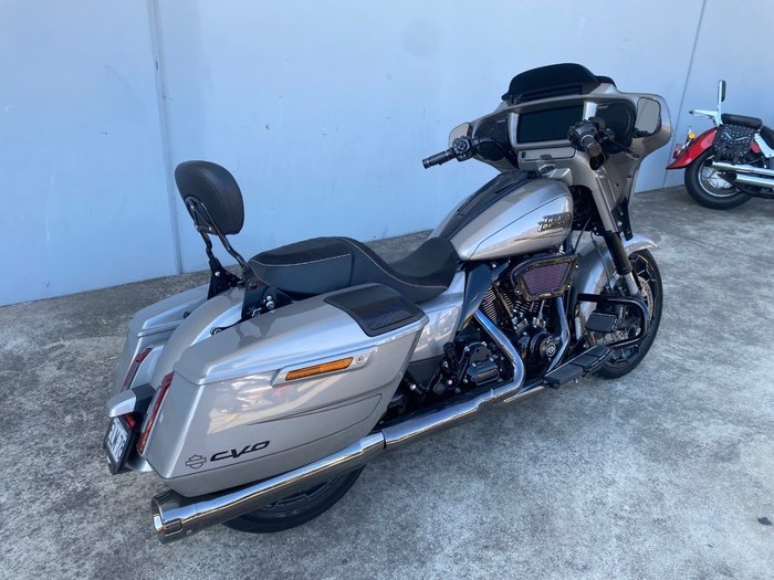 2023 HARLEY-DAVIDSON FLHXSE CVO STREET GLIDE Grey