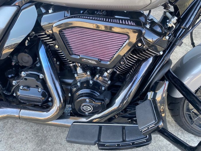2023 HARLEY-DAVIDSON FLHXSE CVO STREET GLIDE Grey