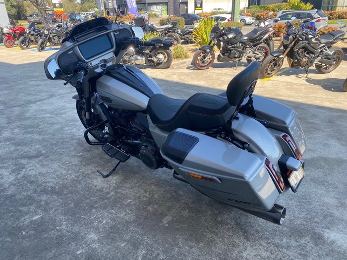 2023 HARLEY-DAVIDSON FLHXSE CVO STREET GLIDE Grey