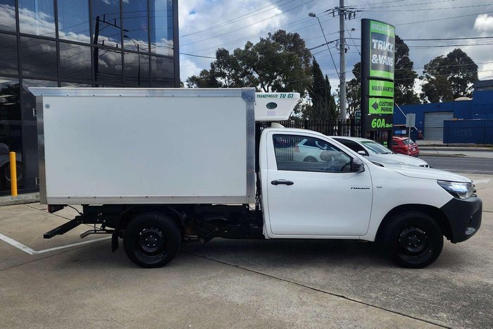 2022 Toyota Hilux Workmate TGN121R 4x2 Glacier White