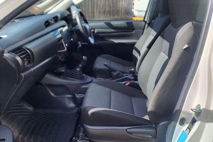 2022 Toyota Hilux Workmate TGN121R 4x2 Glacier White