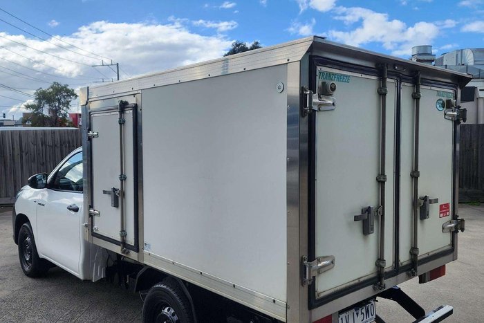 2022 Toyota Hilux Workmate TGN121R 4x2 Glacier White