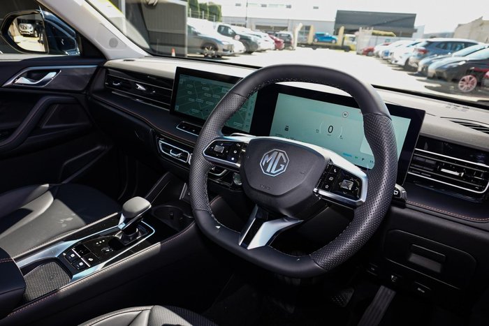 2025 MG HS Super Hybrid Essence