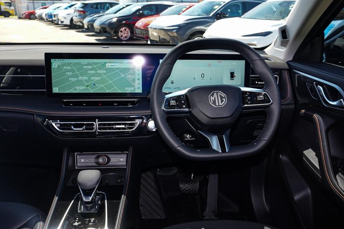 2025 MG HS Super Hybrid Essence