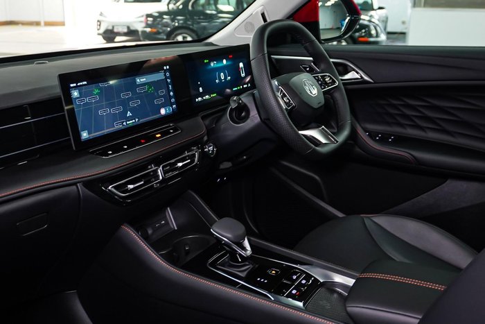 2025 MG HS Super Hybrid Essence