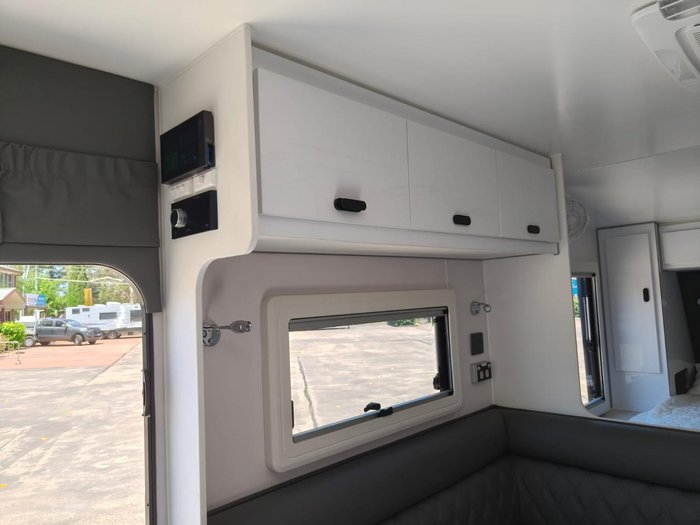 2025 JB Caravans Gator X 17'10 Rear Door