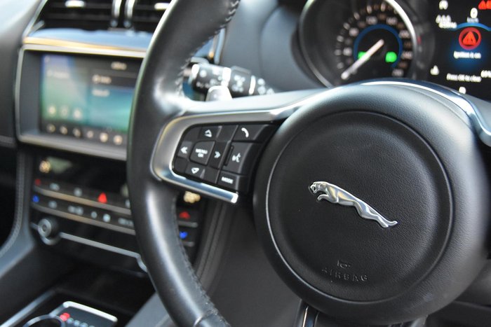 2020 Jaguar F-PACE 20d R-Sport X761 MY20 Fuji White