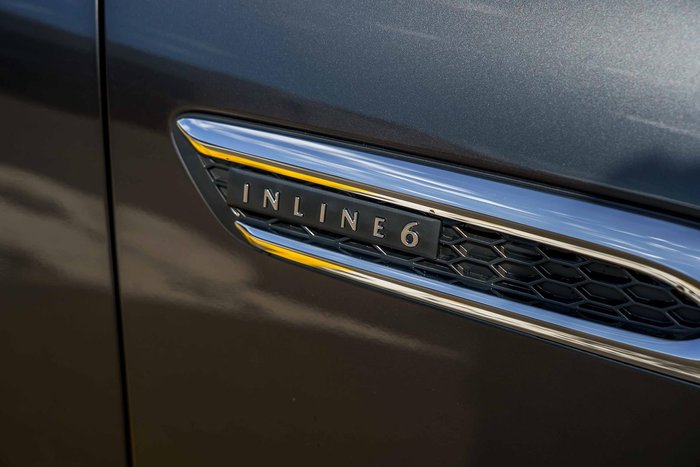 2025 Mazda CX-60 G40e Pure