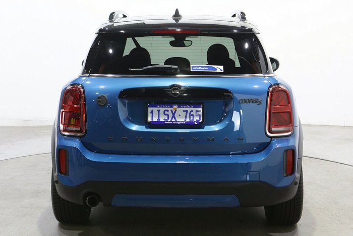 2022 MINI Countryman The Cooper SE MINI Yours