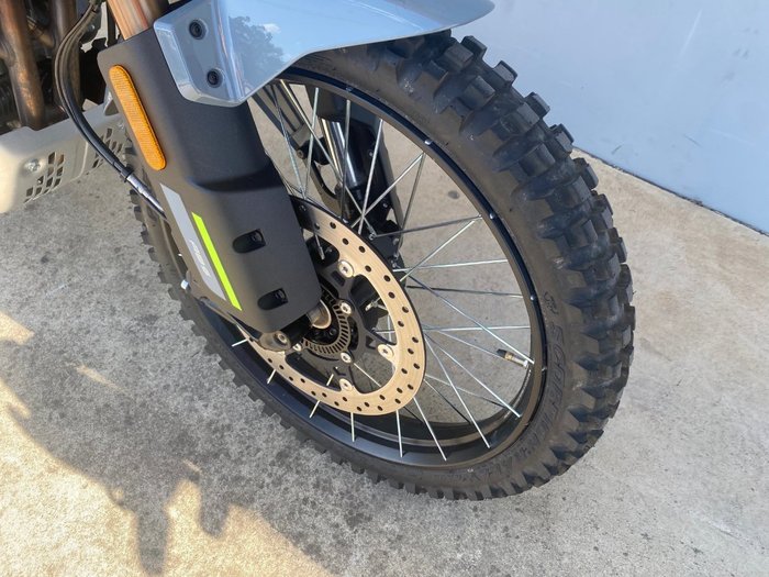 2024 CFMOTO 450 MT Black