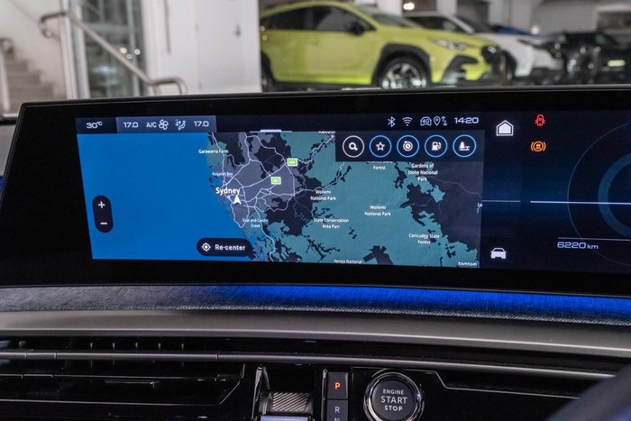 2025 Peugeot 3008 GT Premium Hybrid P64 MY25 Okenite White