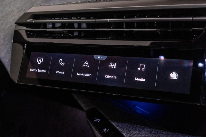 2025 Peugeot 3008 GT Premium Hybrid P64 MY25 Okenite White