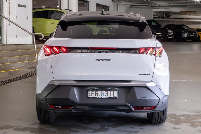 2025 Peugeot 3008 GT Premium Hybrid P64 MY25 Okenite White