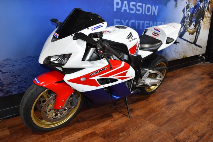 2004 Honda CBR1000RR (FIREBLADE) White