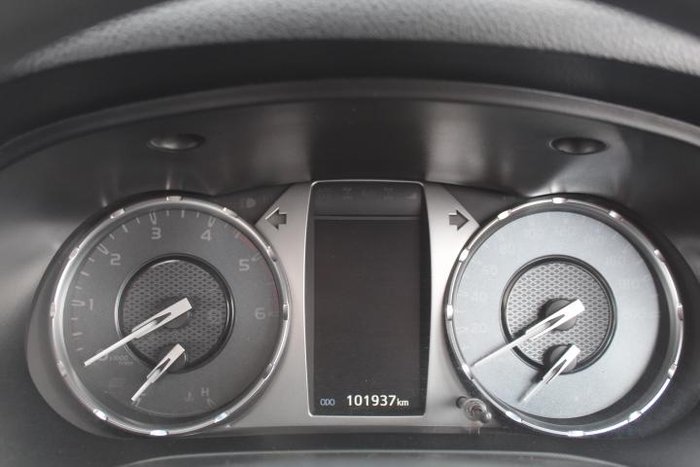 2021 Toyota Hilux SR