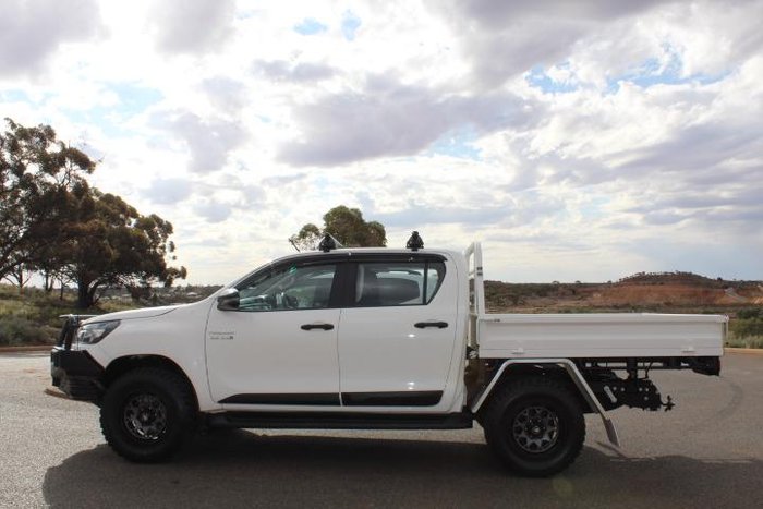 2021 Toyota Hilux SR