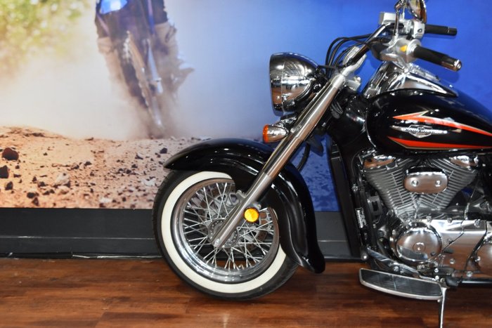 2019 Suzuki VL800T (BOULEVARD C50T) Black