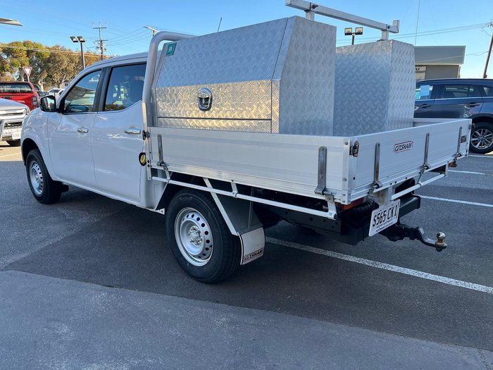 2017 Nissan Navara RX