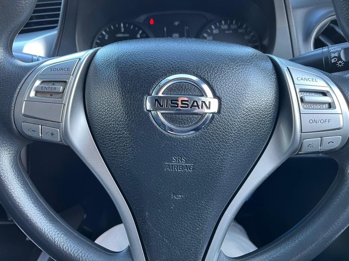 2017 Nissan Navara RX