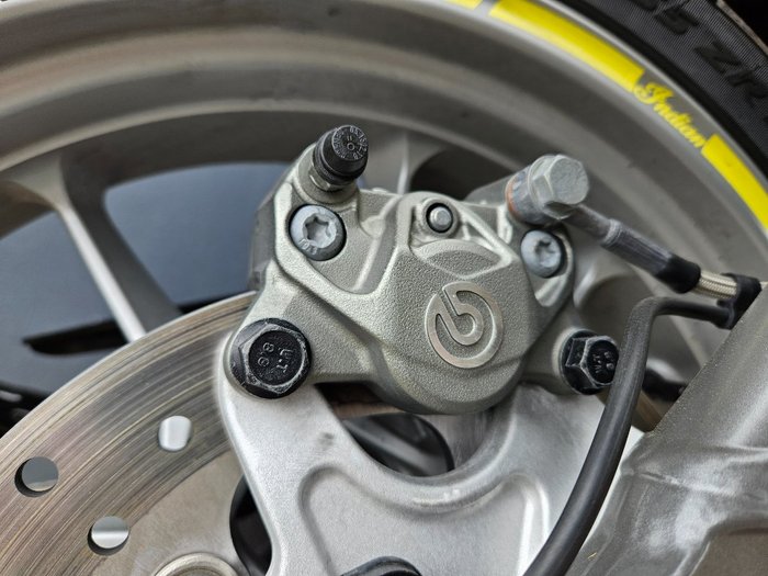 2023 Indian FTR R 1200 CARBON BLACK