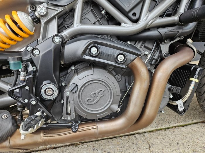 2023 Indian FTR R 1200 CARBON BLACK