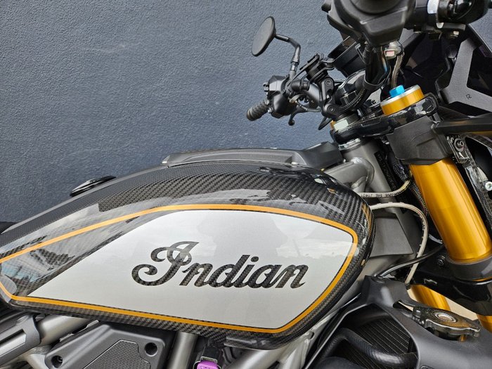 2023 Indian FTR R 1200 CARBON BLACK