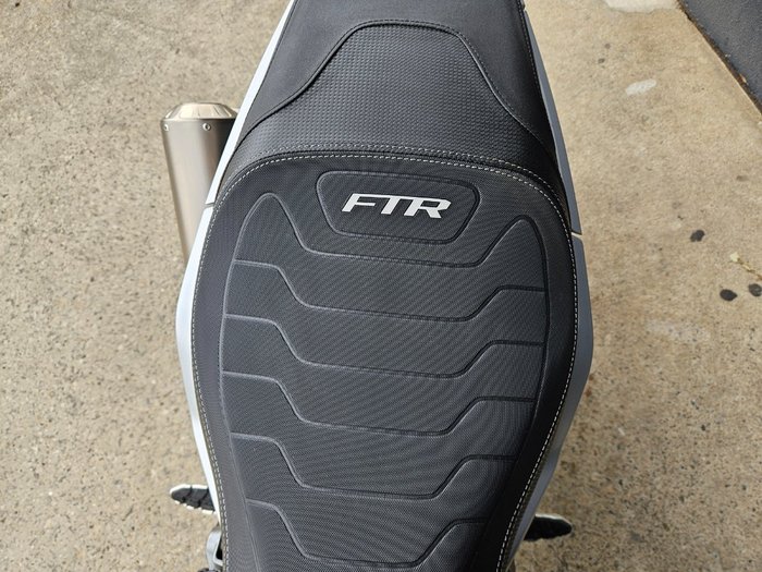 2023 Indian FTR R 1200 CARBON BLACK